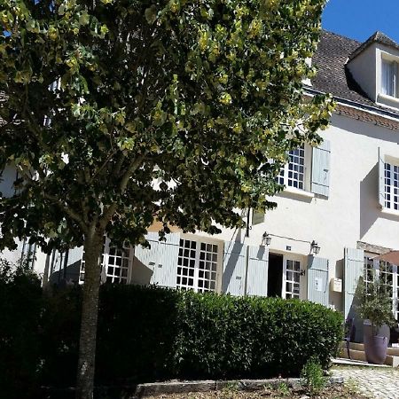 Le Montaigne Panzió Saint-Alvère Kültér fotó